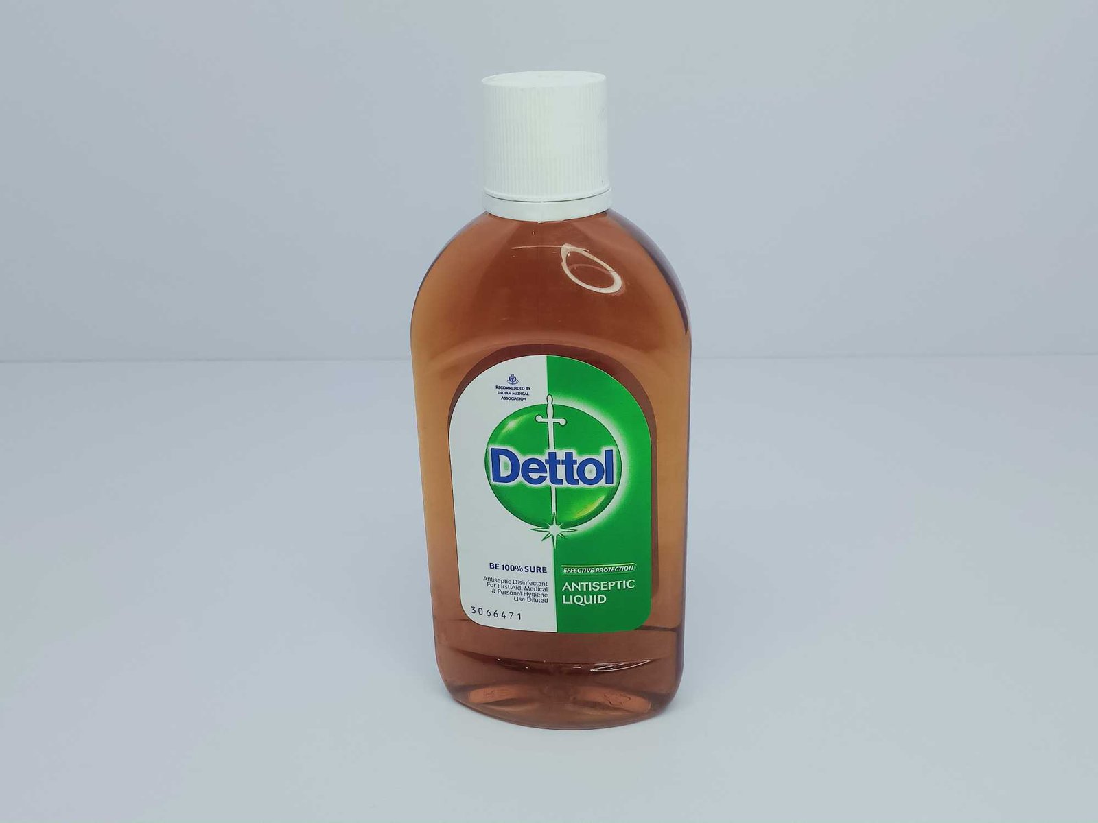 Dettol Antiseptic Disinfectant for First Aid, Medical and Personal Hygiene use Diluted, 250 ml