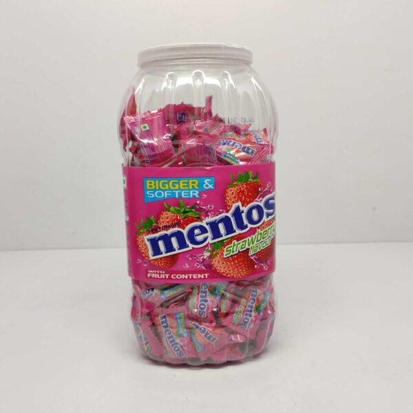 Mentos Strawberry flavour with fruit content, 646 grams